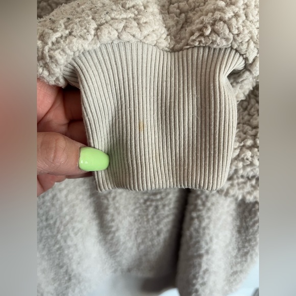 American Eagle quarter-zip sherpa - Picture 9 of 9